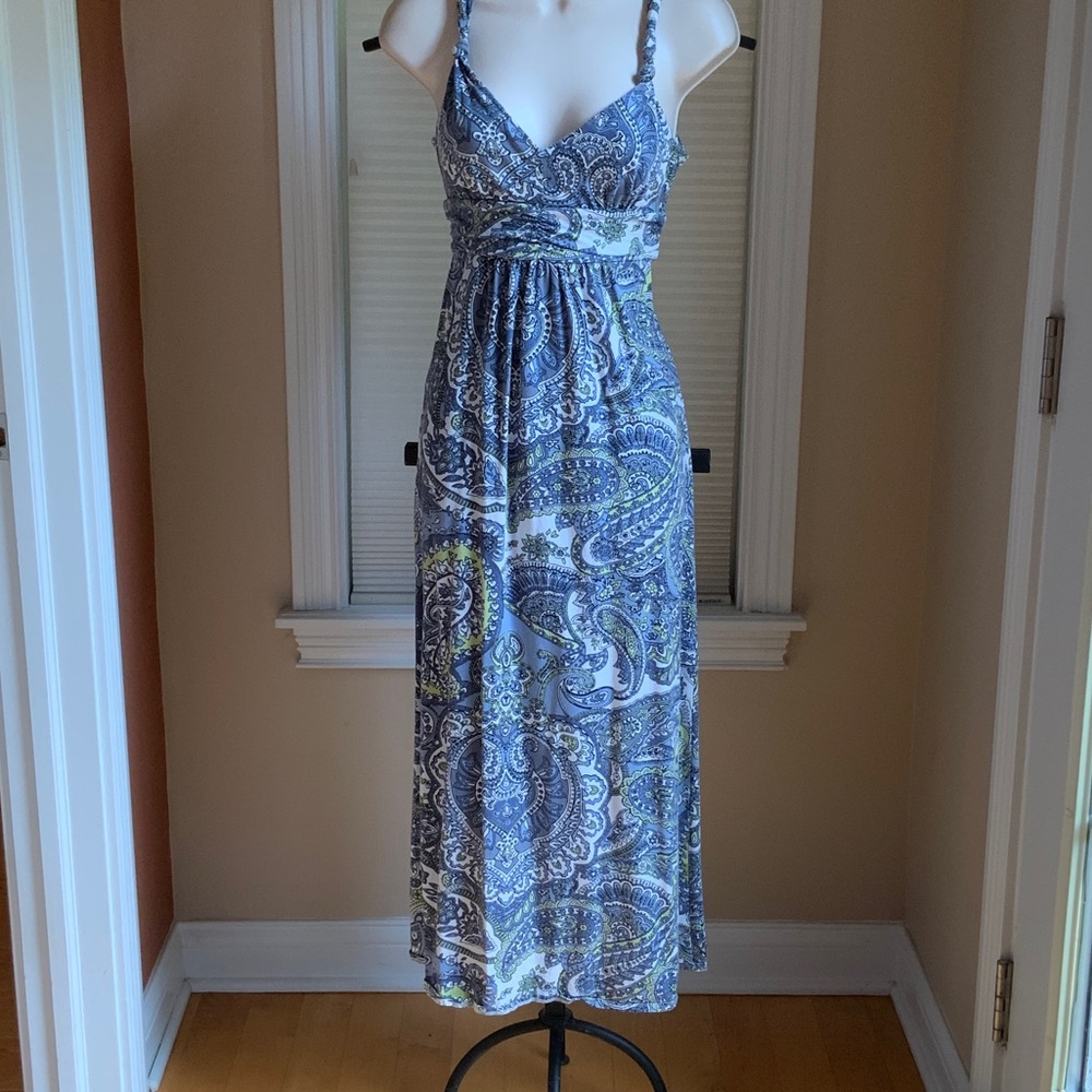 Elegant Blue Paisley Maxi Dress